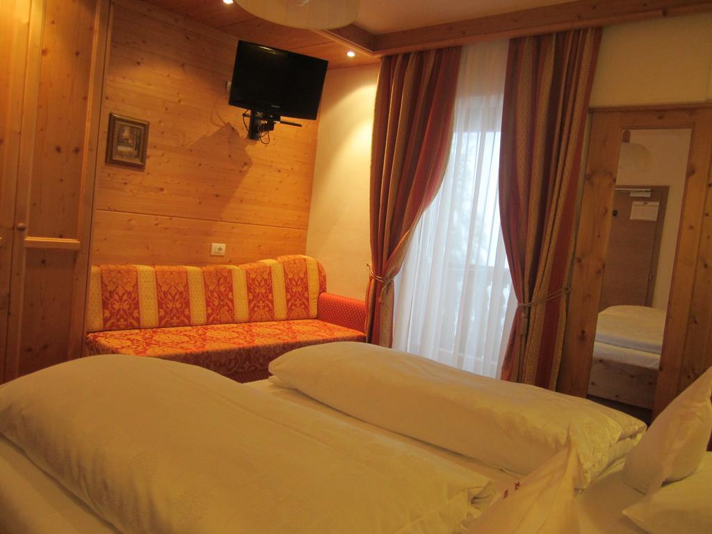 Hotel Ronce Ortisei Habitación foto