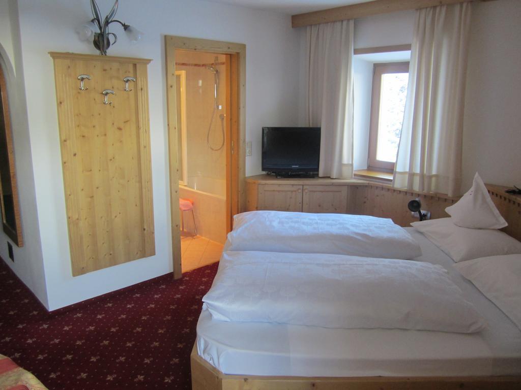 Hotel Ronce Ortisei Habitación foto
